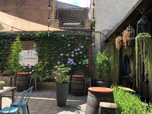 PHS Pop Up Garden at South Street by null