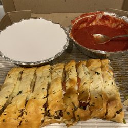 Carlucci's Pizzeria - Amazing Stromboli with extra pizza sauce