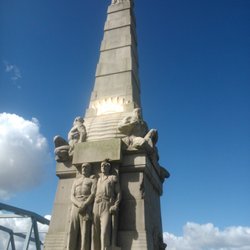 City of Liverpool - Arbeiter und Marine Denkmal