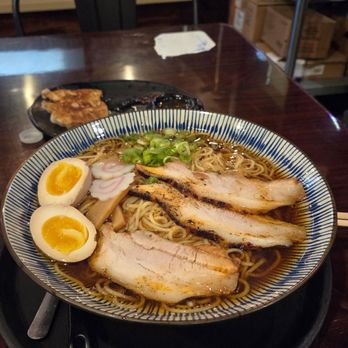 Ramen Jo - Shoyu ramen with chashu pork - Ramen Near Me - San Bernardino, California Ramen Jo - Shoyu ramen with chashu pork - Ramen Near Me - San Bernardino, California