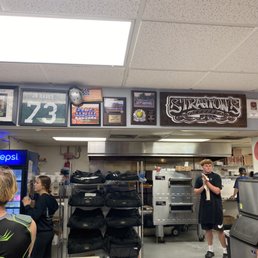 STRATTON’S PIZZERIA - Updated September 2025 - 91 Photos & 303 Reviews ...