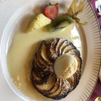 La Couronne - Apple Tart - French Near Me - Rouen, 76