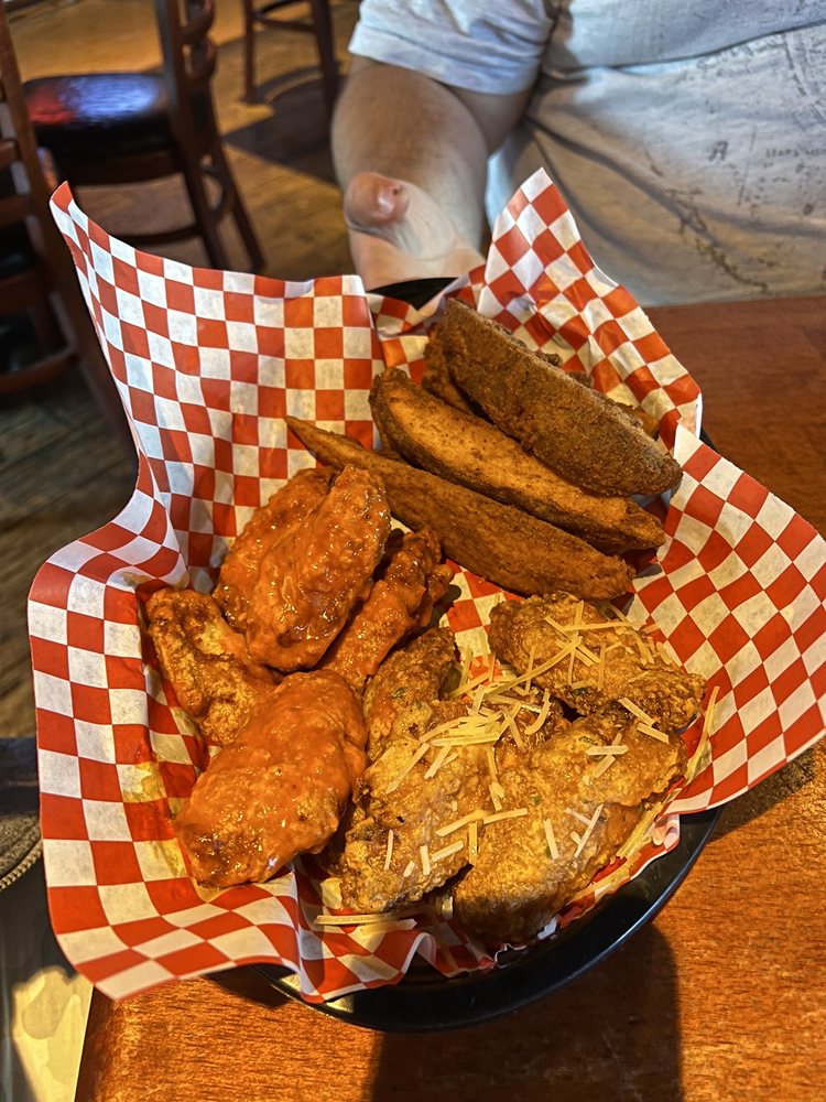 Social spots from Black Star Pub & Grill
