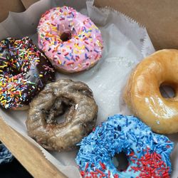 Holtman's Donuts