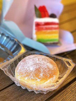 Paris Baguette by null