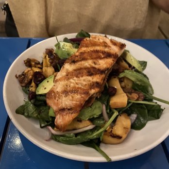 Irregardless Cafe - Peach spinach salad w salmon - New American Near Me - Raleigh, North Carolina