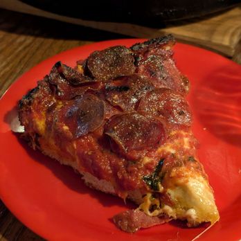 Pequod's Pizza - Pizza Near Me - Chicago, Illinois