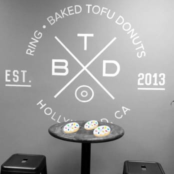 Ring Donuts - It's nice and clean in here. - Donuts Near Me - Los Angeles, California Ring Donuts - It's nice and clean in here. - Donuts Near Me - Los Angeles, California