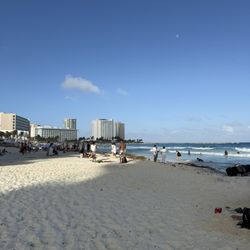 Playa Gaviota Azul