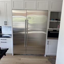 Pioneer Pro Appliance - Fridge/Freezer with stainless steel panels