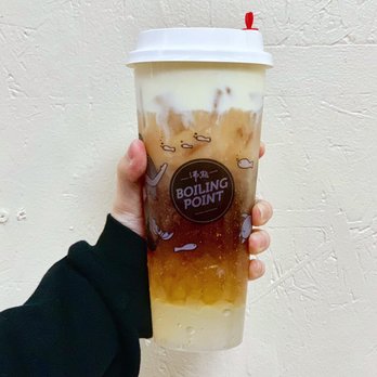 Boiling Point - Milk Cream Old Time Delight Black Tea (added aloe jelly and lychee jelly): so pretty and yummy - Taiwanese Near Me - Seattle, Washington