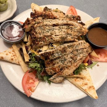 Circle Diner - Chicken quesadillas salad. - Diners Near Me - Fairfield, Connecticut