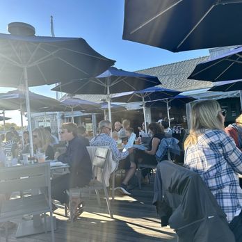 Seafood Shanty - Deck seating - Seafood Near Me - Edgartown, Massachusetts Seafood Shanty - Deck seating - Seafood Near Me - Edgartown, Massachusetts