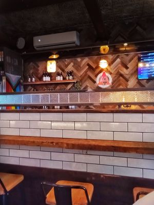 Craft+Carry Upper West Side by null