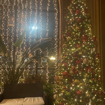 Basils Greek Dining - Beautiful decor for Christmas! - Greek Near Me - Aurora, Illinois Basils Greek Dining - Beautiful decor for Christmas! - Greek Near Me - Aurora, Illinois