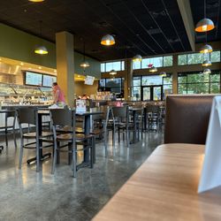Jason's Deli - Ambiance