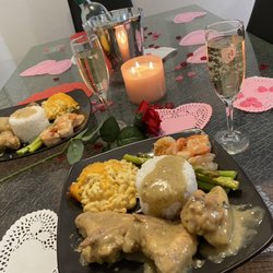 Gumbo King - Smothered baked chicken dinner