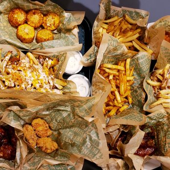Wingstop - Combos - Chicken Wings Near Me - Toronto, Ontario