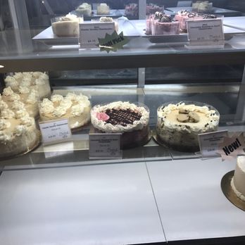 Oakleaf Cakes - More cheesecake - Bakeries Near Me - Boston, Massachusetts