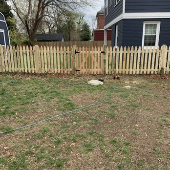 Phoenix Fence And Deck - Gothic Picket w/ Shared Gate - Fences & Gates Near Me - Brookeville, Maryland