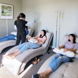 Dr Kim Regenerative Medicine - IV therapy with friends