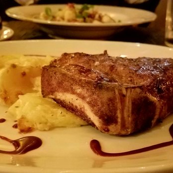 Murphy's - Strip steak with cheesy potatoes - American Near Me - Atlanta, Georgia Murphy's - Strip steak with cheesy potatoes - American Near Me - Atlanta, Georgia