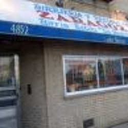 Birrieria Zaragoza - Front of Restaurant