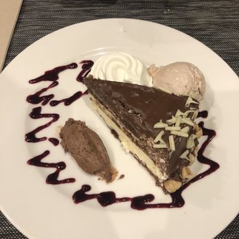 Guell - Ferraro cake - Tapas/Small Plates Near Me - Barcelona, B Guell - Ferraro cake - Tapas/Small Plates Near Me - Barcelona, B