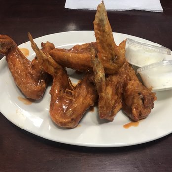 Broadway Pizza - Wings - Pizza Near Me - Memphis, Tennessee