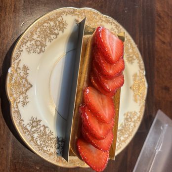 ID-Eclair - Fruit Tart - Bakeries Near Me - Pasadena, California ID-Eclair - Fruit Tart - Bakeries Near Me - Pasadena, California