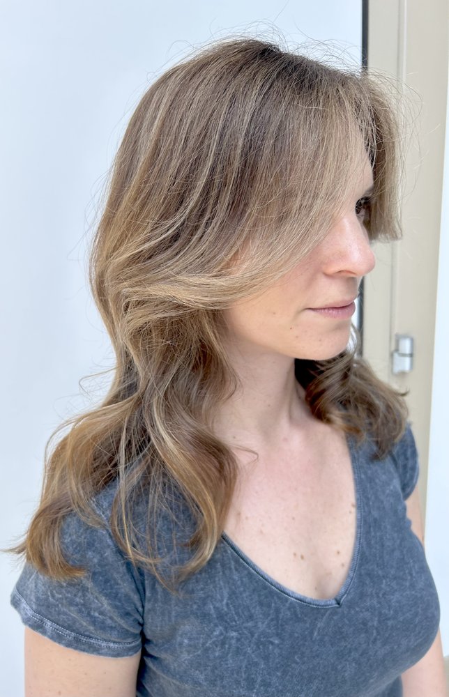 Hair by Isabella Logo