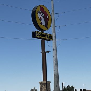 Buc-ee’s - Gas Stations Near Me - Goodyear, Arizona