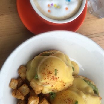 Chewie's Chicken & Biscuits - Fried chicken Benny $15(?) - Sandwiches Near Me - Vancouver, British Columbia