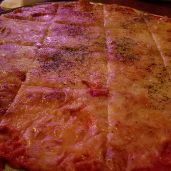 Tucker's Place - Yumm - American Near Me - Ballwin, Missouri