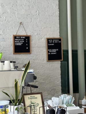 Dolly's Coffee Shop by null