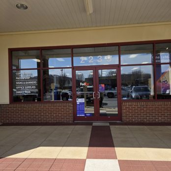 FedEx Office Print & Ship Center - The entrance to the store. - Printing Services Near Me - Roanoke, Virginia
