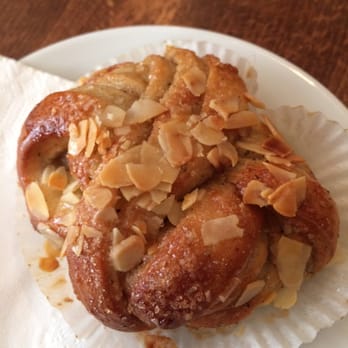 Loustic - Amazing cardamom pastry! - Coffee & Tea Near Me - Paris, 75