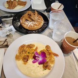 Chicken & Waffle