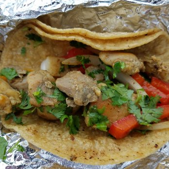 Granny's Tacos - Chicken fajita on corn - Food Trucks Near Me - Austin, Texas Granny's Tacos - Chicken fajita on corn - Food Trucks Near Me - Austin, Texas