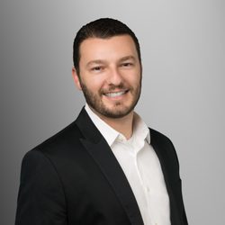 Farmers Insurance - Saed Albasha - "Keeping Insurance Simple"