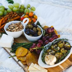 Foxglove Events - Beautiful wedding, picnic, appetizer board!