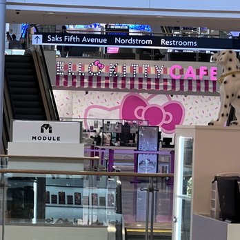 Hello Kitty Cafe - Themed Cafes Near Me - Las Vegas, Nevada