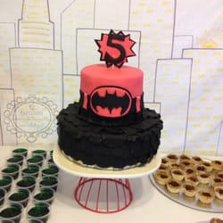 Tartistry - Batman cake