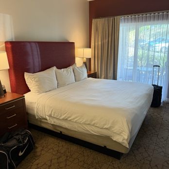 Vino Bello Resort - Bedroom - Resorts Near Me - Napa, California