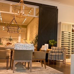 Quatrine Home