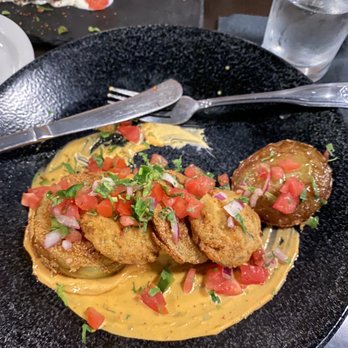 Avenue Kitchen & Bar - Fried green Tomatoes and Crab Cakes - New American Near Me - Baltimore, Maryland Avenue Kitchen & Bar - Fried green Tomatoes and Crab Cakes - New American Near Me - Baltimore, Maryland
