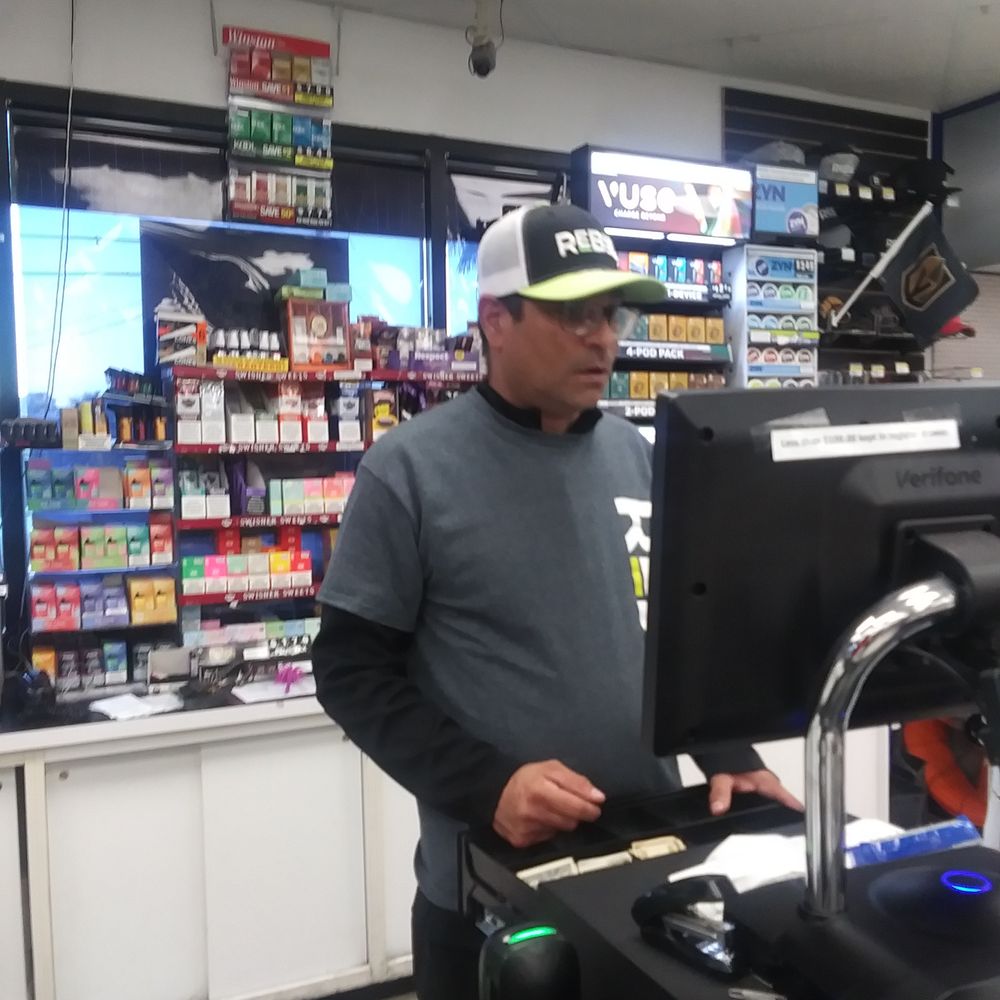 can i buy geek bar vapes online TOP 10 BEST Gas Station Vapor in Las Vegas, NV - Updated 2026 main image 0