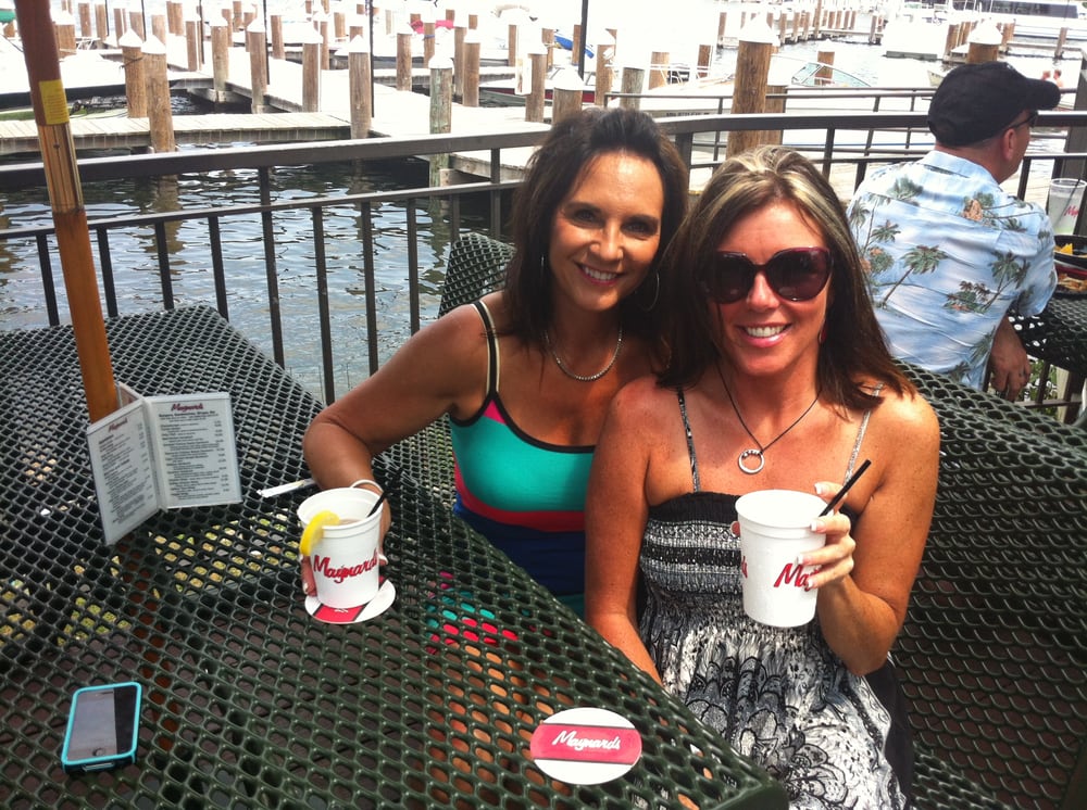 Maynards 167 Photos 296 Reviews Bars 685 Excelsior Blvd Excelsior Mn Restaurant Reviews Phone Number