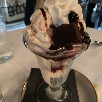Crossroads Kitchen - Brownie sundae - Vegan Near Me - Los Angeles, California