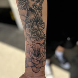 Ivy Room Tattoo - Gabby's amazing flower piece!